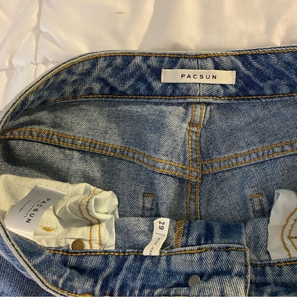 PacSun Mom Jean - Picture 2 of 5